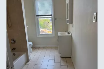 45 Ogden St, Newark, NJ 07104 - Photo 35