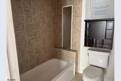 45 Ogden St, Newark, NJ 07104 - Photo 17