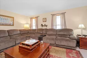 9 Carriage Ln, Hardyston Township, NJ 07419 - Photo 9