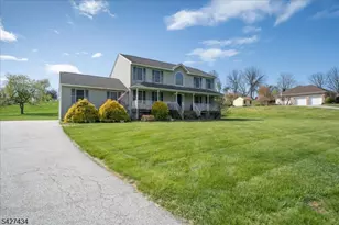 9 Carriage Ln, Hardyston Township, NJ 07419 - Photo 1