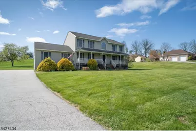 9 Carriage Ln, Hardyston Township, NJ 07419 - Photo 3