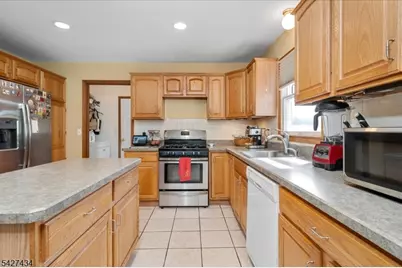 9 Carriage Ln, Hardyston Township, NJ 07419 - Photo 25