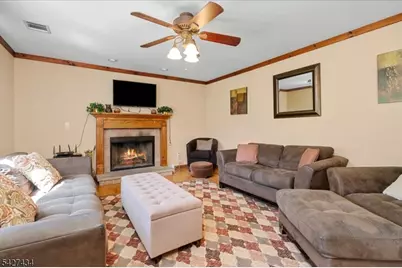 9 Carriage Ln, Hardyston Township, NJ 07419 - Photo 15