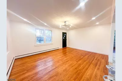36 Roosevelt Ave, Marlboro Township, NJ 07751 - Photo 3