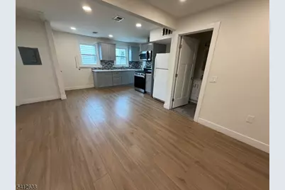 21 Hensler St #3, Newark, NJ 07105 - Photo 5