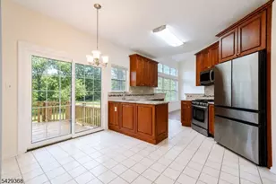 9 Cambridge Ct, Montgomery Township, NJ 08540 - Photo 13