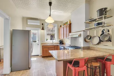 116 Park Ave, Newark, NJ 07104 - Photo 15