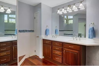 8 Meadowbrook Ter, Byram Township, NJ 07871 - Photo 15