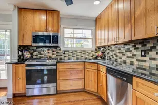 208 Perry St, Rockaway Township, NJ 07801 - Photo 9