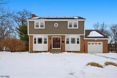 162 Mali Dr, North Plainfield, NJ 07062 - Photo 1