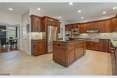 5 Chilton Rd, Chester, NJ 07930 - Photo 15