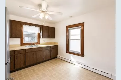 107 Madison Ave, Dunellen, NJ 08812 - Photo 17