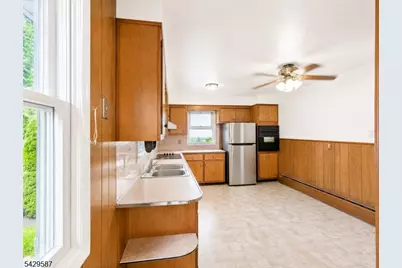 107 Madison Ave, Dunellen, NJ 08812 - Photo 9