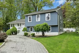 15 Roosevelt Ave, Berkeley Heights Township, NJ 07922 - Photo 3