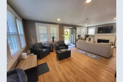 266 Eagle Rock Ave, Roseland, NJ 07068 - Photo 23