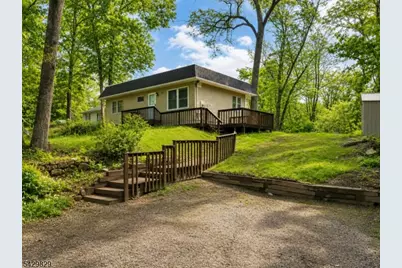 912 E Walnut Dr, Stillwater, NJ 07860 - Photo 1