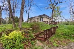 912 E Walnut Dr, Stillwater, NJ 07860 - Photo 3