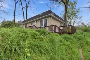 912 E Walnut Dr, Stillwater, NJ 07860 - Photo 5