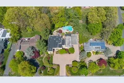 37 Hemlock Rd, Livingston, NJ 07039 - Photo 43