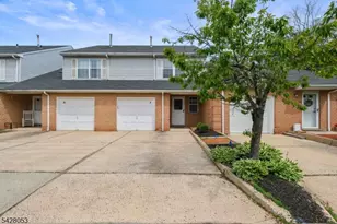 7 Lee Ct, Lebanon, NJ 08833 - Photo 1