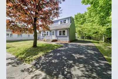 65 S Reading St, Manville, NJ 08835 - Photo 3