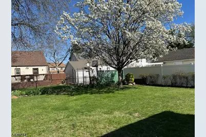 1075 Thomas St, Hillside, NJ 07205 - Photo 17