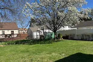 1075 Thomas St, Hillside, NJ 07205 - Photo 17