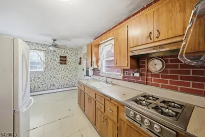 49 Heather Hills Dr, Jefferson Township, NJ 07438 - Photo 7