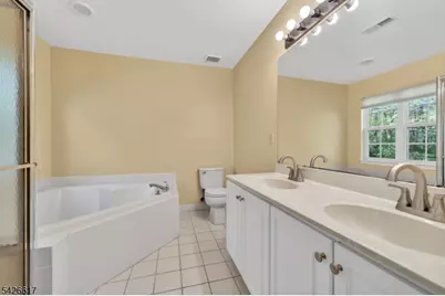 124 York Dr, Montgomery Township, NJ 08540 - Photo 15