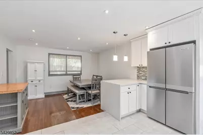 613 Maplewood Ave, Roselle Park, NJ 07204 - Photo 11