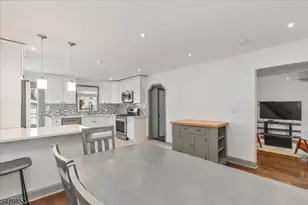 613 Maplewood Ave, Roselle Park, NJ 07204 - Photo 7