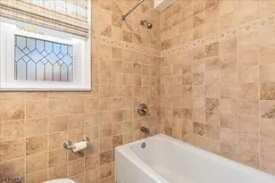 613 Maplewood Ave, Roselle Park, NJ 07204 - Photo 13