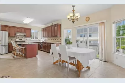 61 Shields Ln, Bridgewater Twp., NJ 08807 - Photo 9
