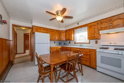 1045 Preakness Ave, Wayne, NJ 07470 - Photo 3