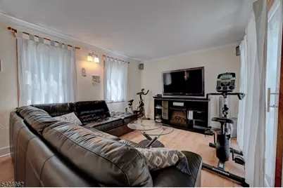 13 Hazel Ave, Livingston, NJ 07039 - Photo 5