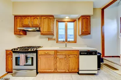 61 Yale St, Nutley, NJ 07110 - Photo 19