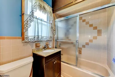 61 Yale St, Nutley, NJ 07110 - Photo 23
