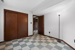 1 Mountain View Ct, Clinton Township, NJ 08833 - Photo 15