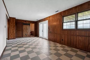 1 Mountain View Ct, Clinton Township, NJ 08833 - Photo 11