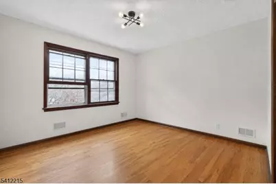 1 Mountain View Ct, Clinton Township, NJ 08833 - Photo 21