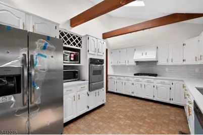 1 Mountain View Ct, Clinton Township, NJ 08833 - Photo 23