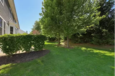 84 Bedford Dr, Montgomery Township, NJ 08558 - Photo 33