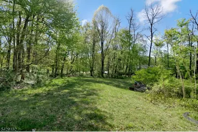 104 Redmont Rd, Watchung, NJ 07069 - Photo 3