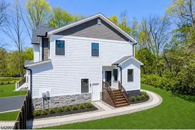 21 Kuntz Ave, Berkeley Heights Township, NJ 07922 - Photo 3