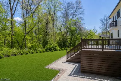 21 Kuntz Ave, Berkeley Heights Township, NJ 07922 - Photo 5