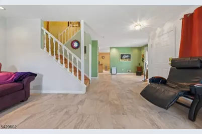 212 Westchester Ct #8, Union Township, NJ 07083 - Photo 13