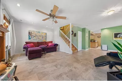 212 Westchester Ct #8, Union Township, NJ 07083 - Photo 21