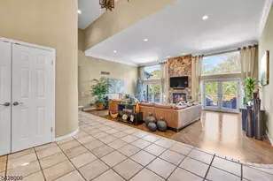 17 Elmwood Dr, Warren Township, NJ 07059 - Photo 5