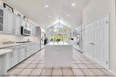 17 Elmwood Dr, Warren Township, NJ 07059 - Photo 13