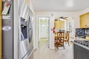 335 19th Ave, Paterson, NJ 07504 - Photo 7